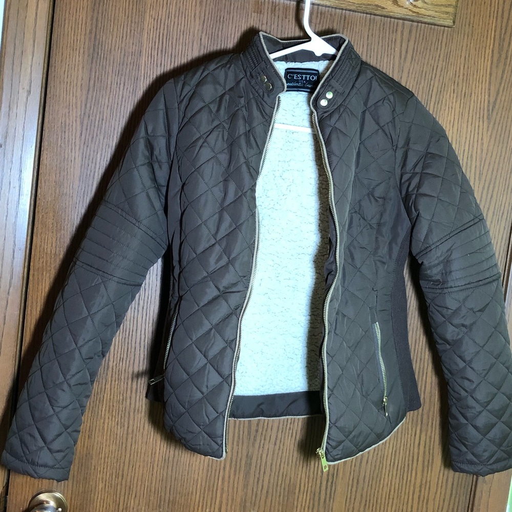 Lightweight Quilted Puffer Zip Up Jacket